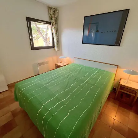 2p 4 Couchages Avec Piscine, Tennis Et Parking A - Fr-1-226b-174 Apartment