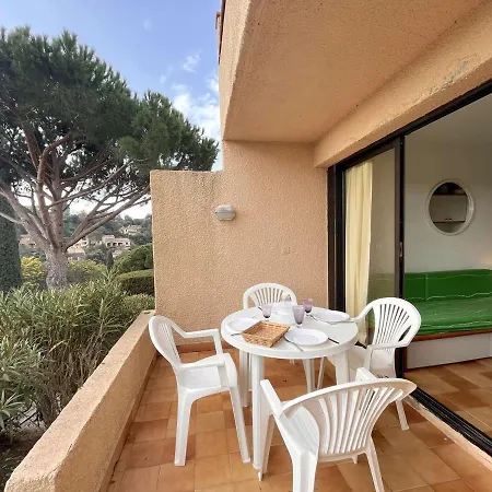 2p 4 Couchages Avec Piscine, Tennis Et Parking A - Fr-1-226b-174 * La Croix-Valmer